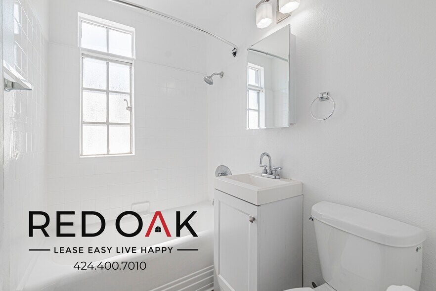 Building Photo - 535 S Gramercy Pl