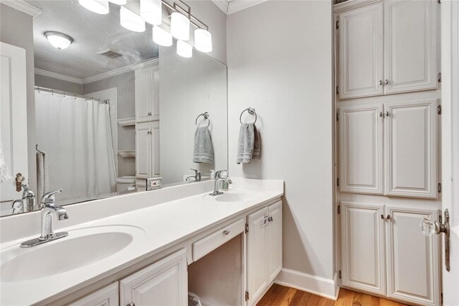 Building Photo - 4813 Avenue H