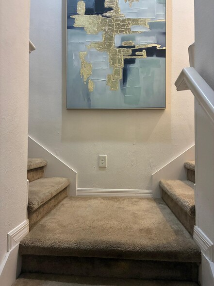 Building Photo - 4247 Gumbo Limbo Dr