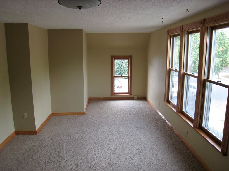Living Room - 314 3rd Ave SE