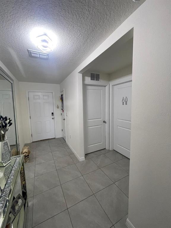 Building Photo - 465 Marion Oaks Ln