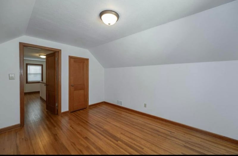 Building Photo - 1015 8th Ave NW