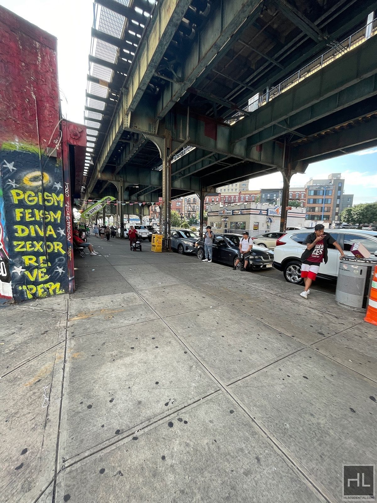 Building Photo - MYRTLE AVENUE