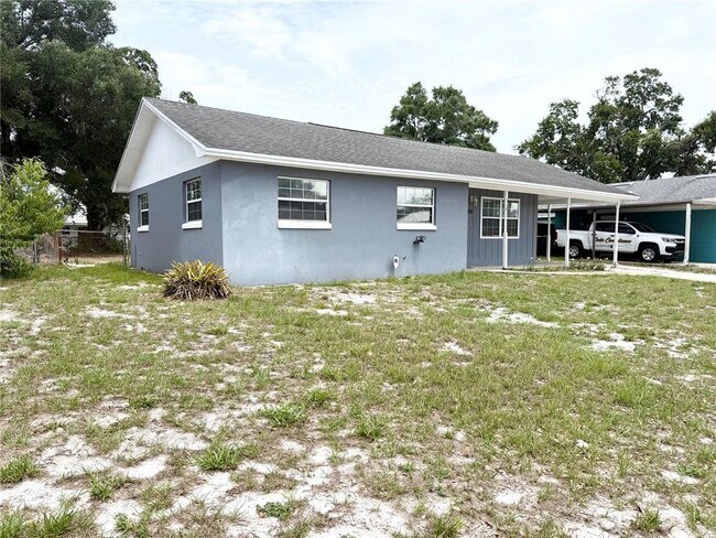 Building Photo - 506 Holt Cir