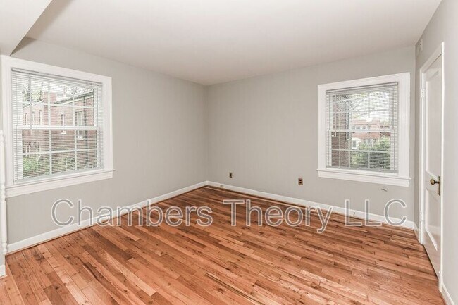 Building Photo - 1501 S Edgewood St