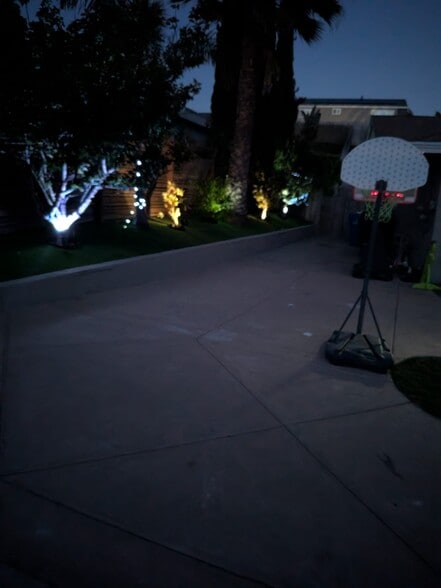 Building Photo - 6097 Charae St