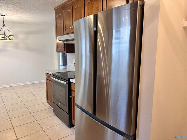 Building Photo - 13908 Creely Dr SW