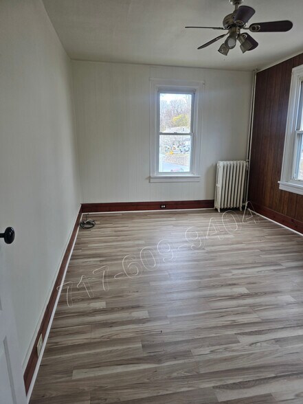 Building Photo - 420 Erie St