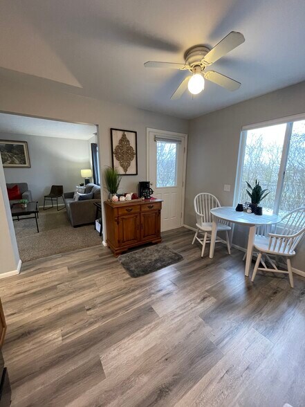 Building Photo - 27 Mayapple Ln