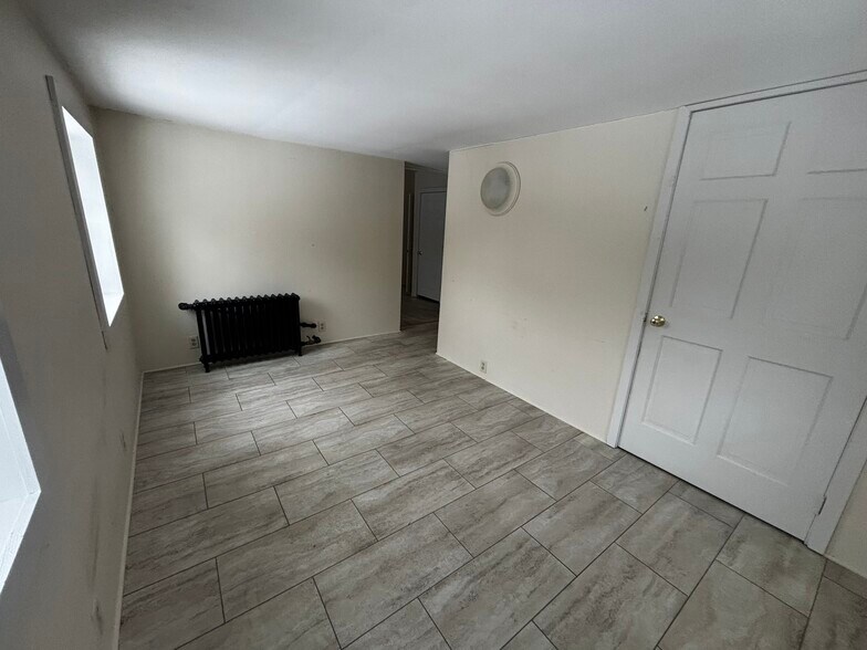 Building Photo - 349 Bone Plain Rd