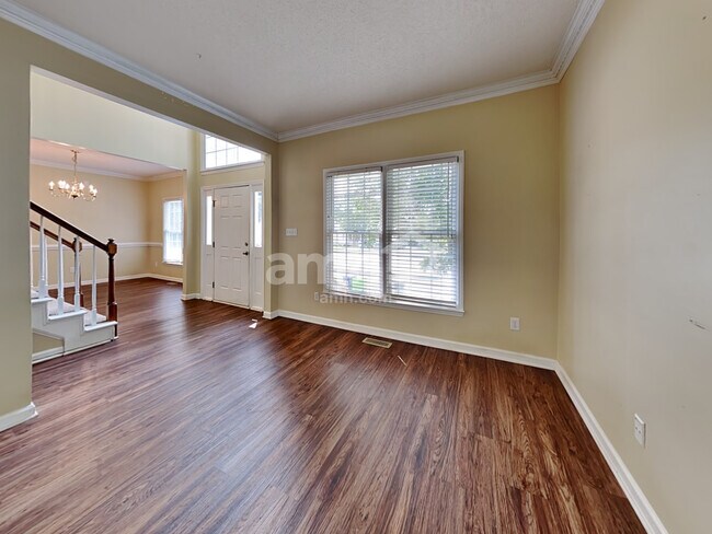 Building Photo - 9308 Leslieshire Dr