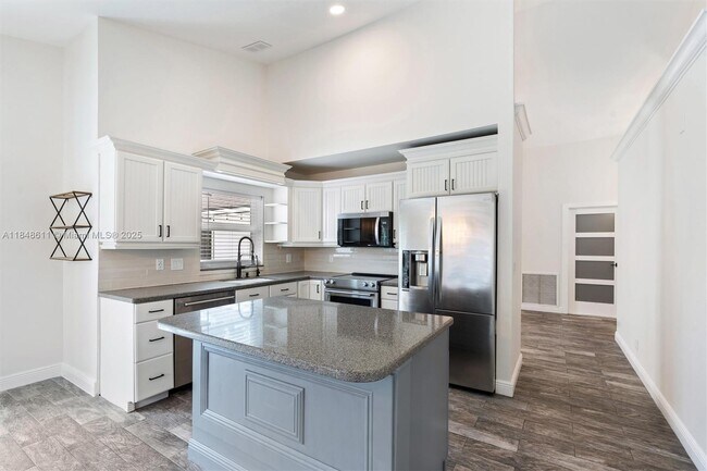 Building Photo - 22397 Swordfish Dr