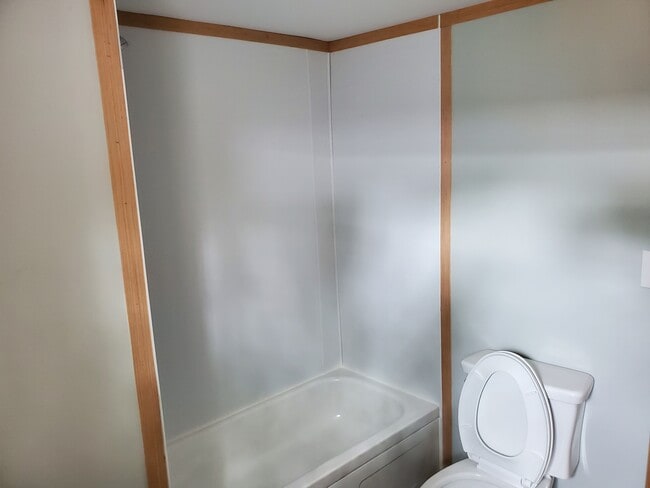 Building Photo - 4270 E Montpelier Pike