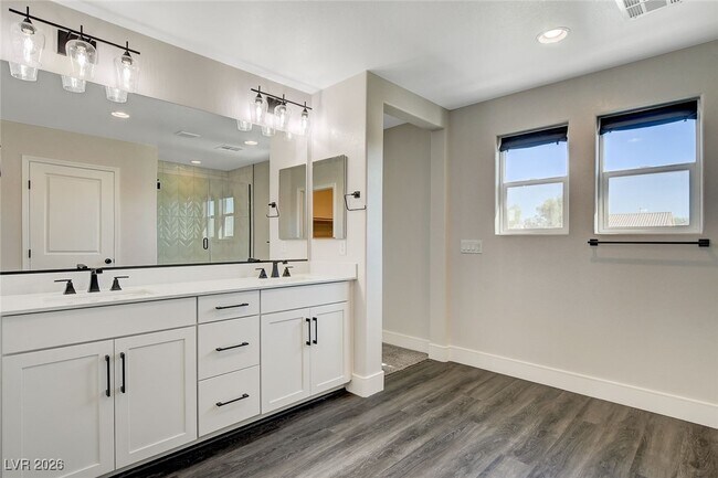 Building Photo - 4111 Enchanting Sky Ave