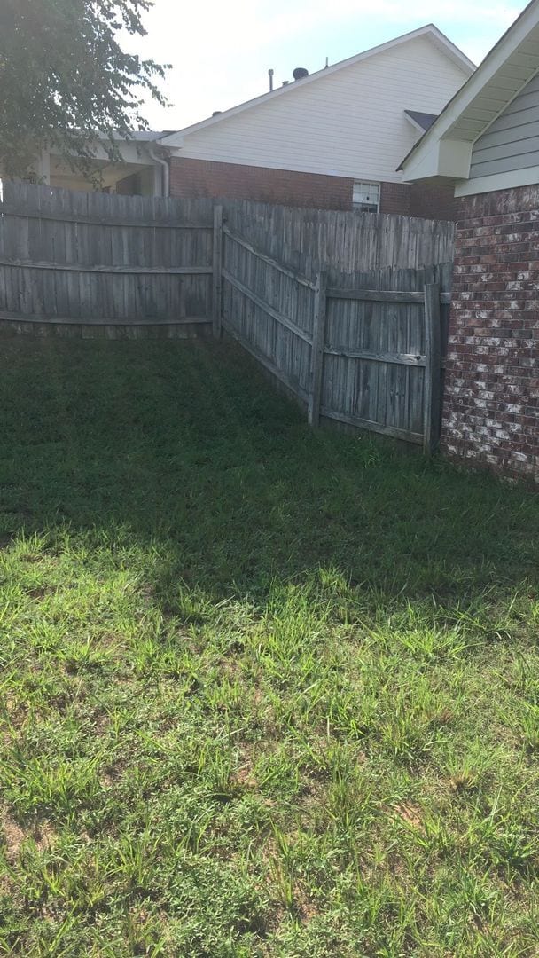 Building Photo - Eagle Point