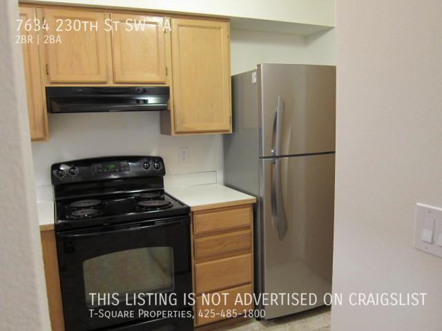 Building Photo - Available Soon! Townhouse unit 2 br. 1.5 b...