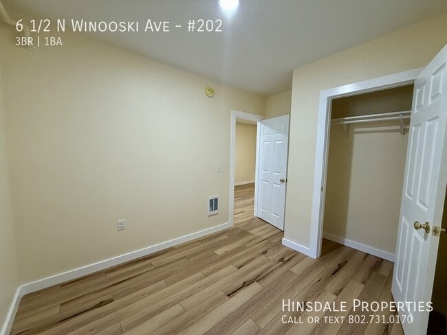Building Photo - 6 1/2 N Winooski Ave-#202