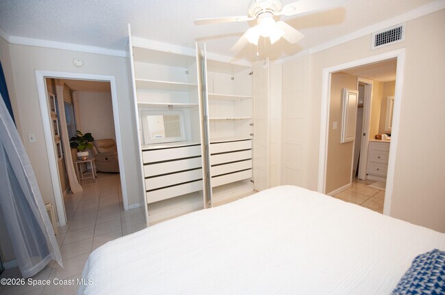 Building Photo - 230 Cape Shores Cir