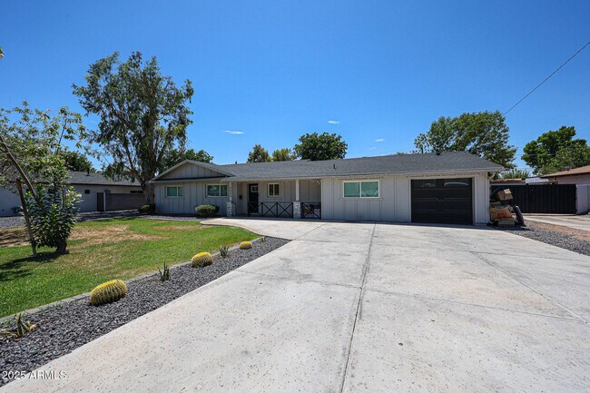 Primary Photo - 3524 N 36th St