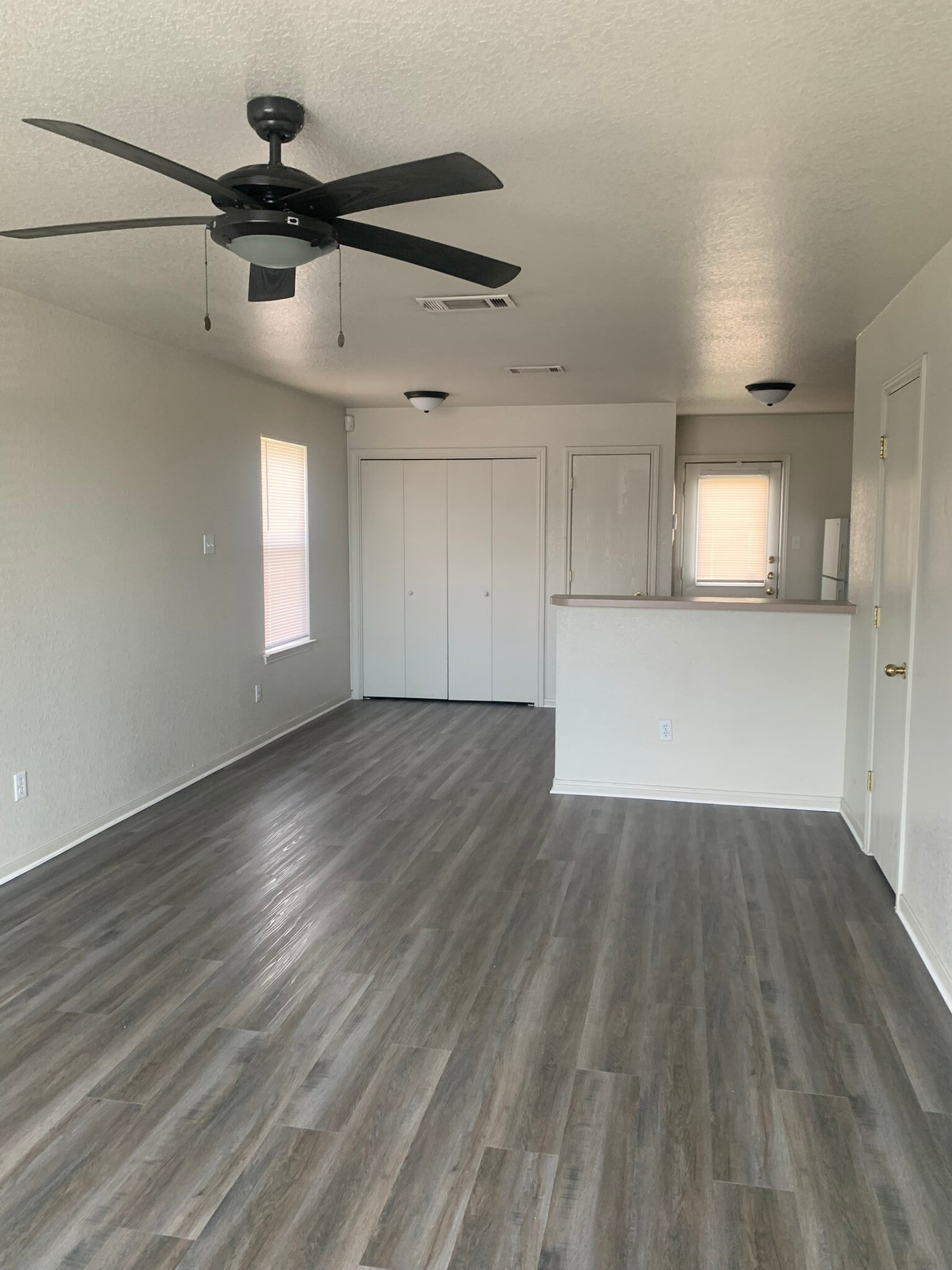 Building Photo - 4210 Primrose Dr