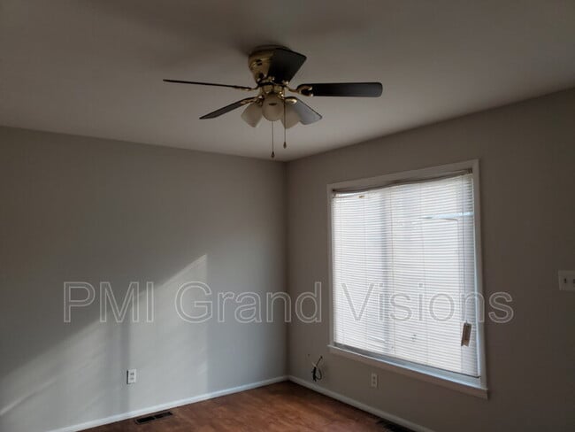 Building Photo - 45 Whippoorwill Dr