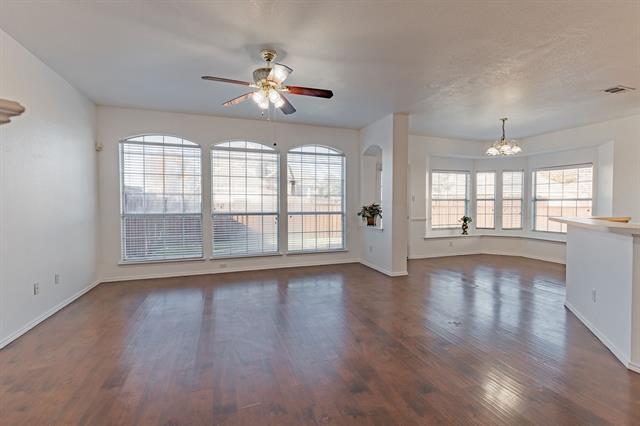 Building Photo - 5021 Goldenrod Dr