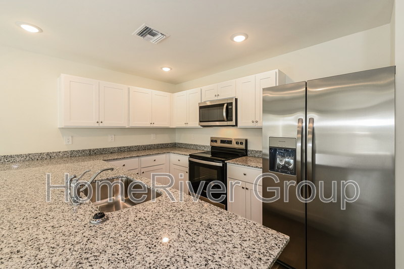 Building Photo - 3702 NW 48th St