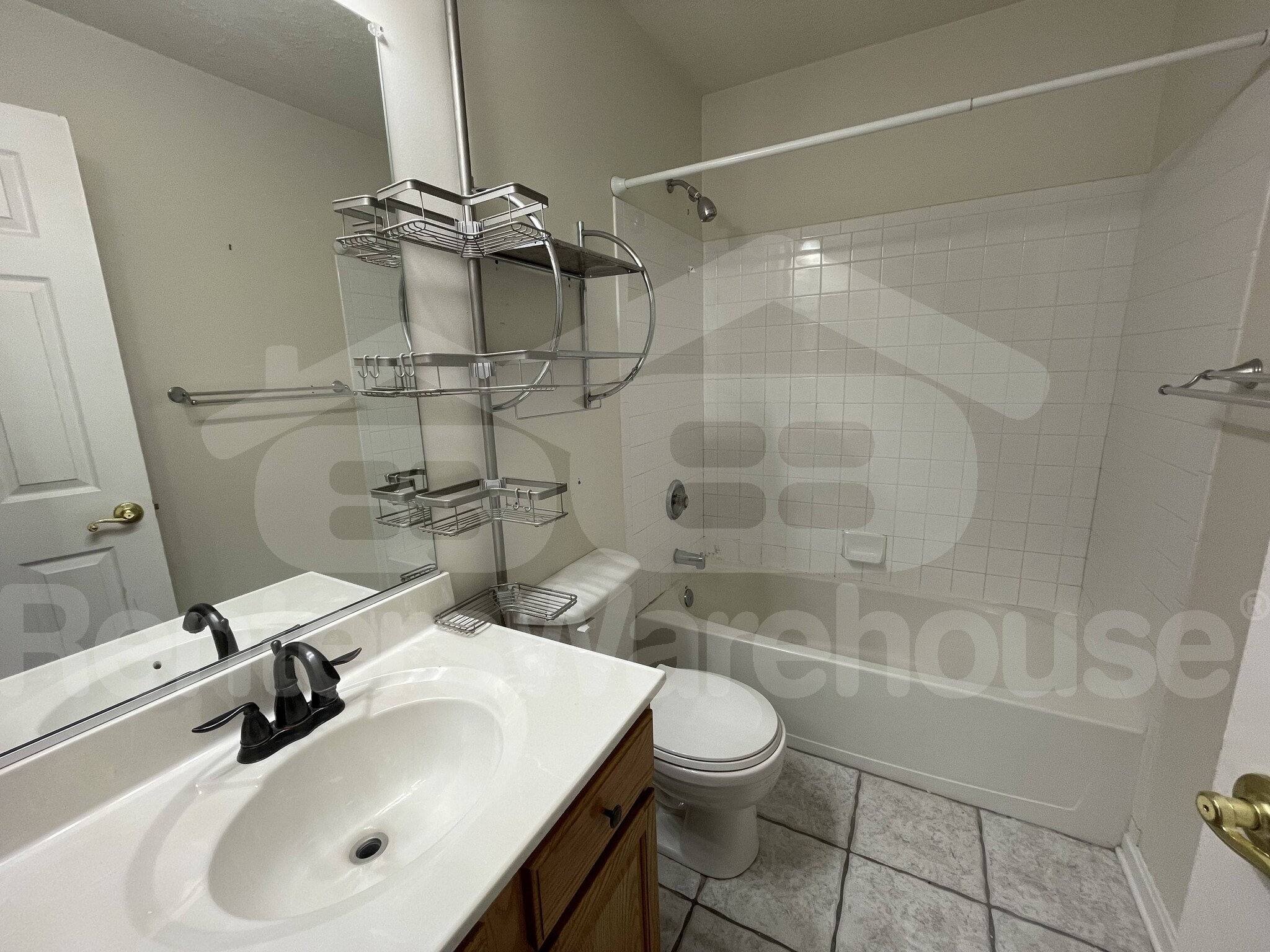 Building Photo - 217 Colgate Dr