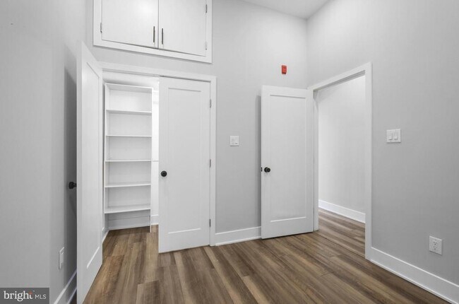 Building Photo - 910 N 17th St