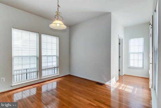 Building Photo - 2002 Idlewild Blvd