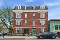 Building Photo - 903 W 19th St