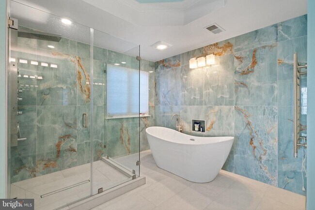 Building Photo - 3175 Fledgling Cir