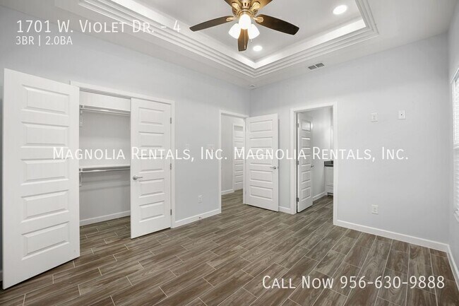 Building Photo - 1701 W Violet Dr