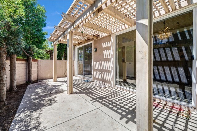 Building Photo - 2316 Cascade