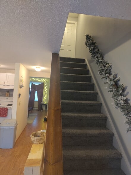 Building Photo - 814 Court St