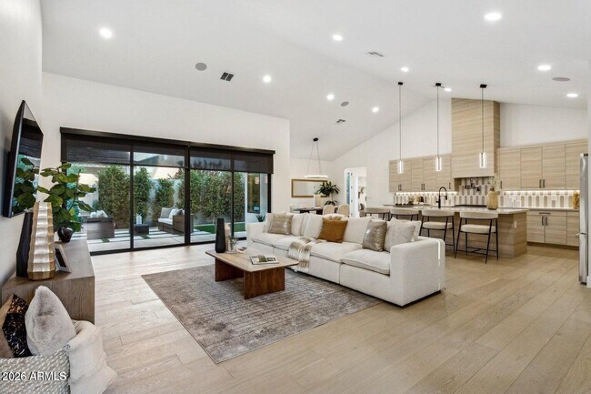 Building Photo - 6323 N 10th Dr