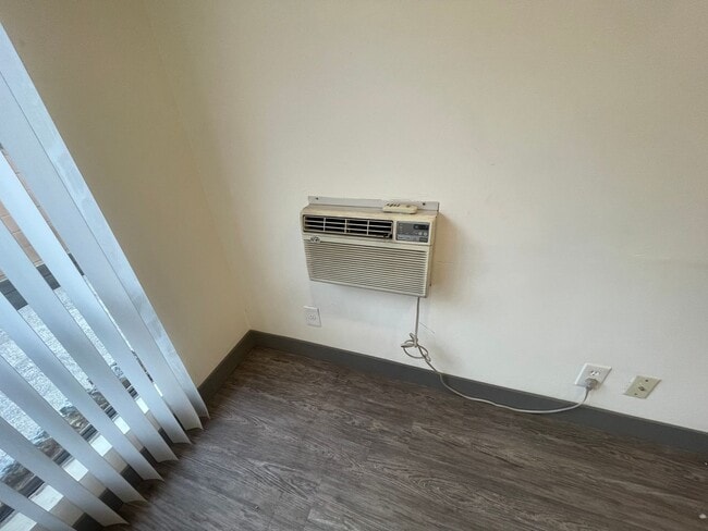 Building Photo - 3419 Keystone Av