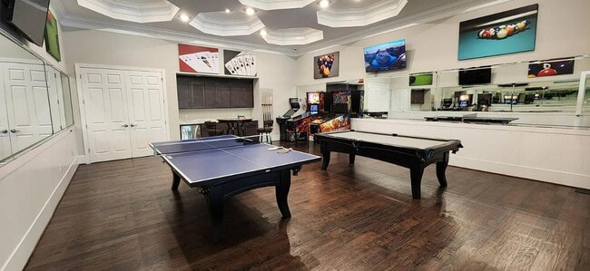 Building Photo - 939 Haybeck Ln