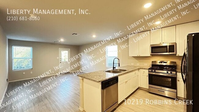 Building Photo - 10219 Robbins Crk