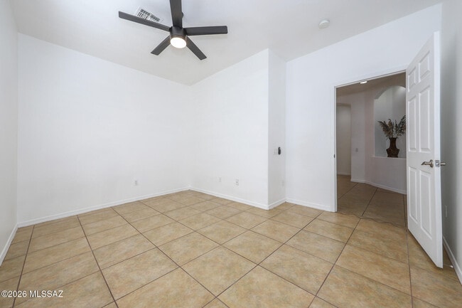Building Photo - 10401 Yew Pl