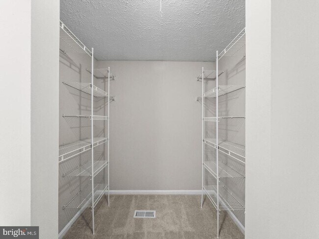 Building Photo - 10110 Shelldrake Cir