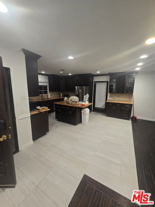 Building Photo - 19150 Topham St