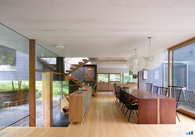 Building Photo - 155 W Morris Rd