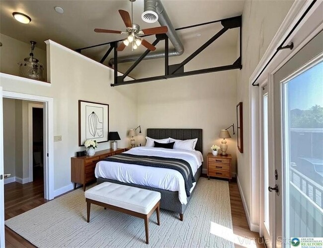 Building Photo - 147 S 4th St