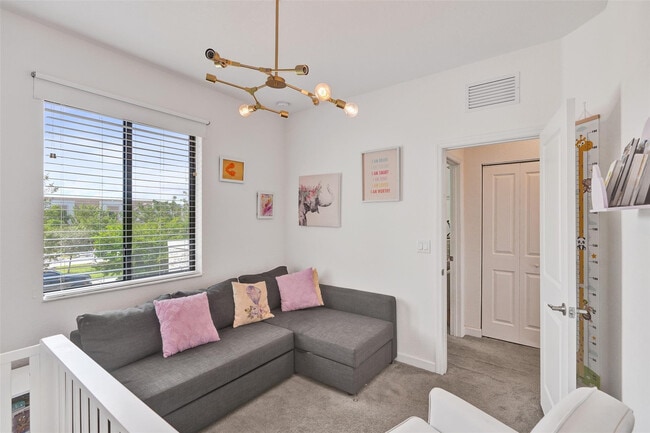 Building Photo - 20741 NE 5th Ct