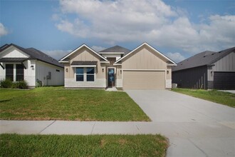 Building Photo - 3629 Rebecca Dr