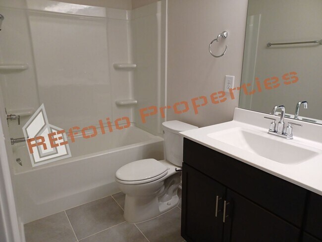 Building Photo - Stunning 3-Bedroom Home with Loft & 2-Car Garage in Desirable Bowman Village – Available June 7th!