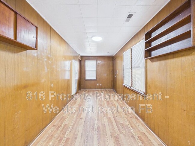 Building Photo - 11307 E 77th Terrace