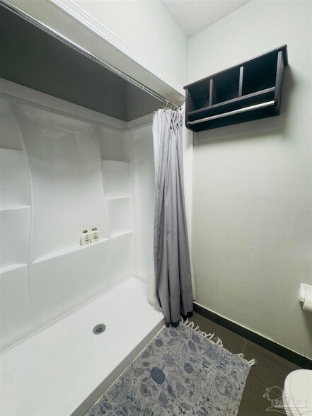 Building Photo - 581 Calhoun Ave