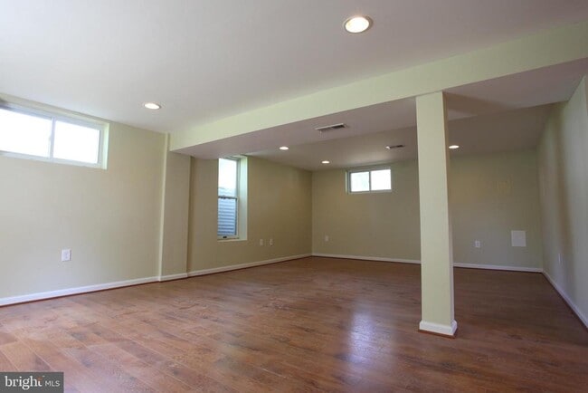 Building Photo - 4106 Elizabeth St